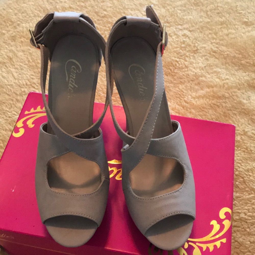 Caprimmbone Wedges - Candies